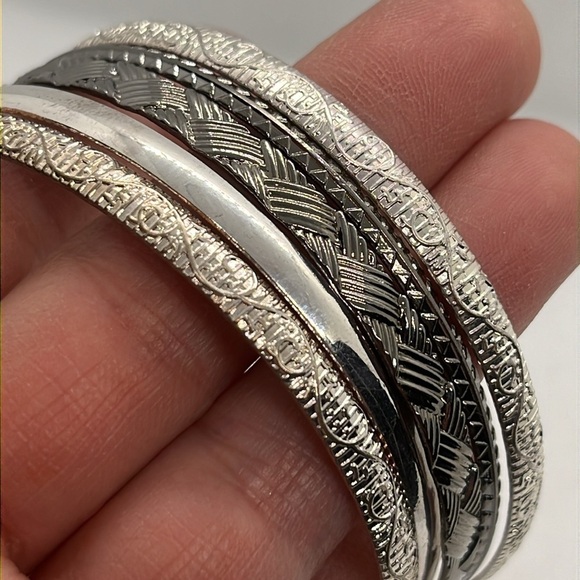 Sliver Tone Mixed Thickness Bangle Bracelets Textured - Picture 5 of 8